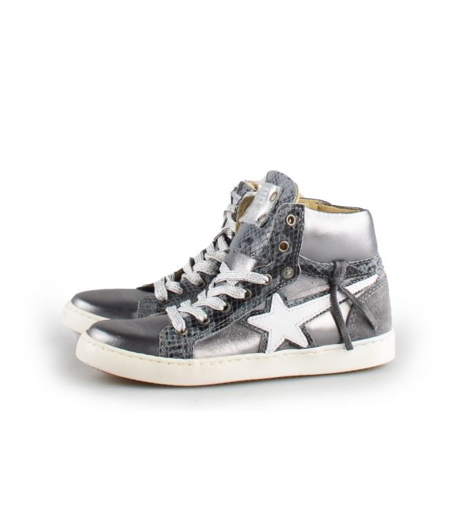 KNJR Sneakers