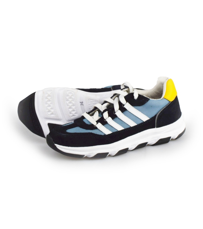 Dstrct Sneakers