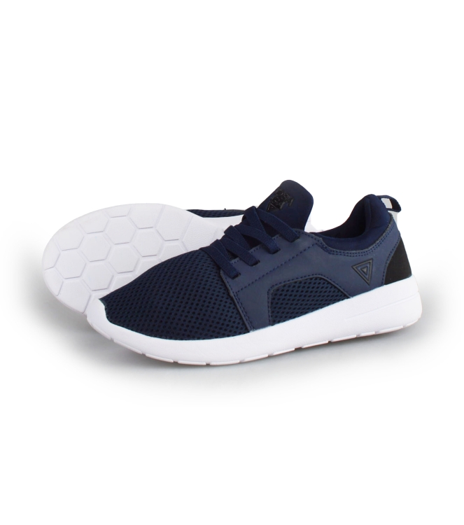 Osaga Sneakers