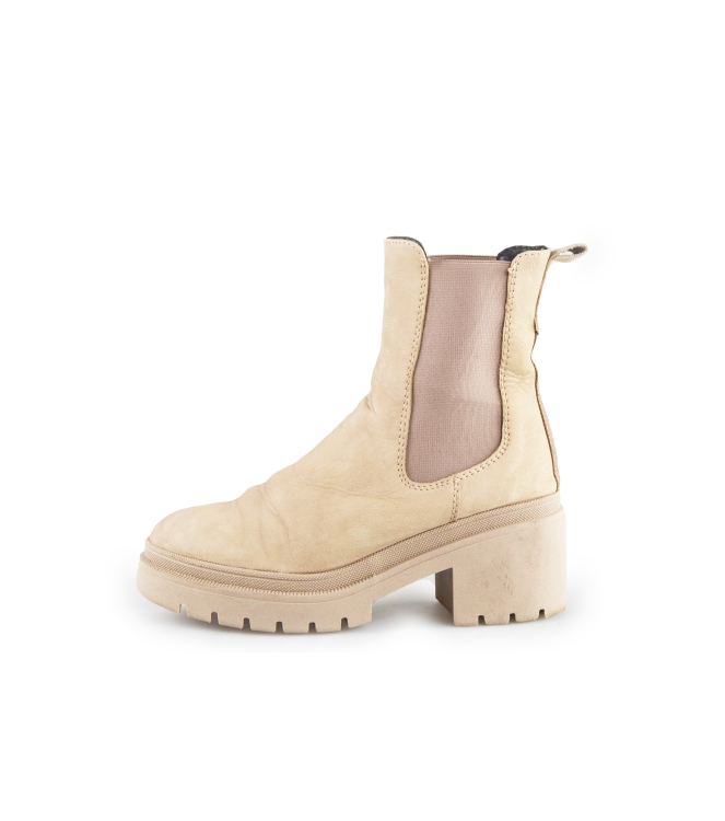 Posh Chelsea Boots