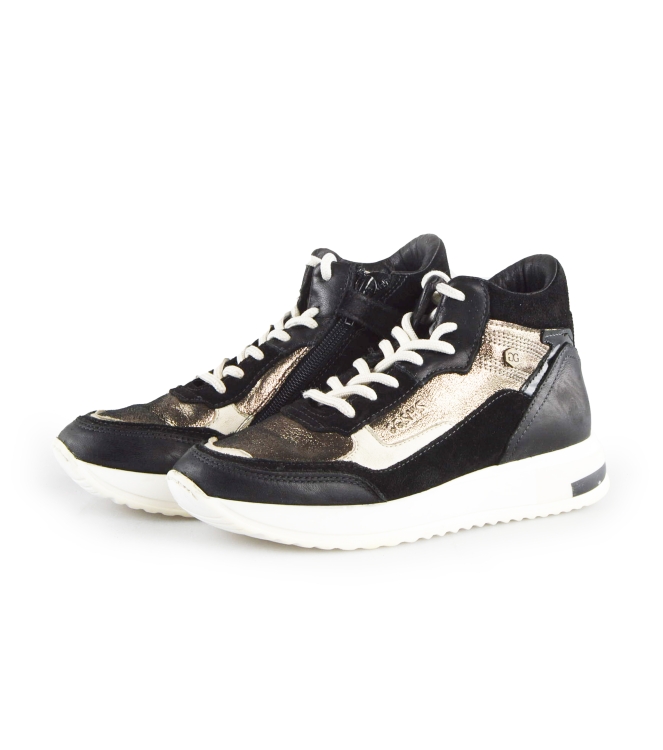 Giga Hoge Sneakers
