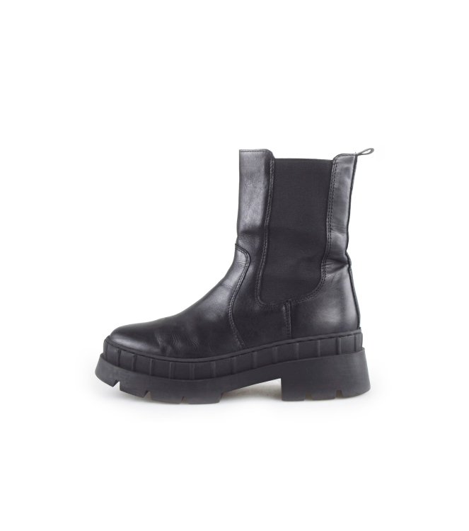 Nelson Chelsea Boots