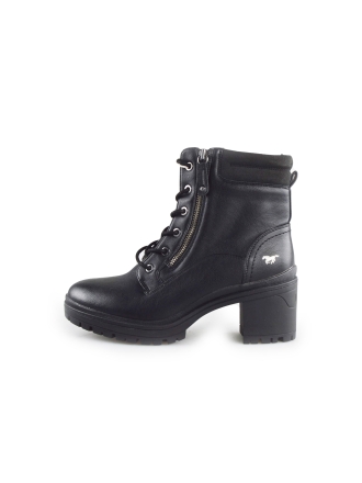 Mustang Veterboots Zwart 189278
 Maat 40
 