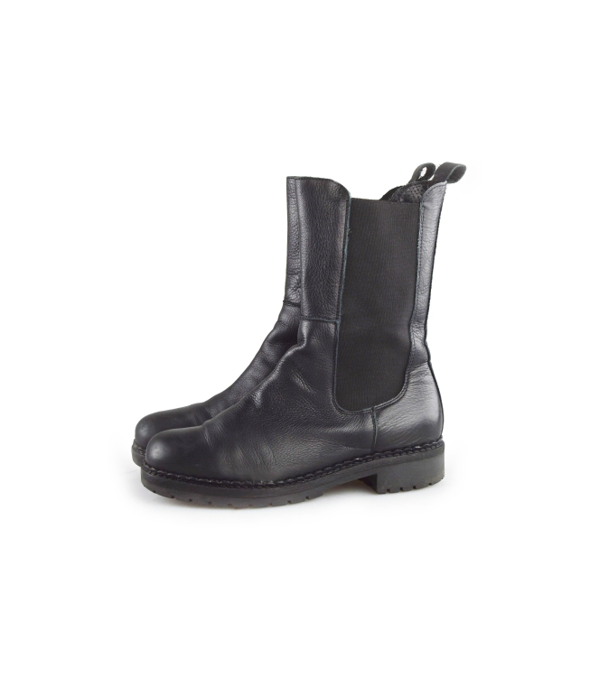 Omoda Chelsea Boots
