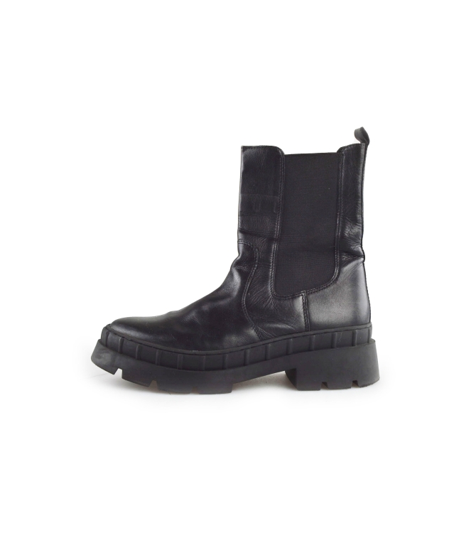 Nelson Chelsea Boots
