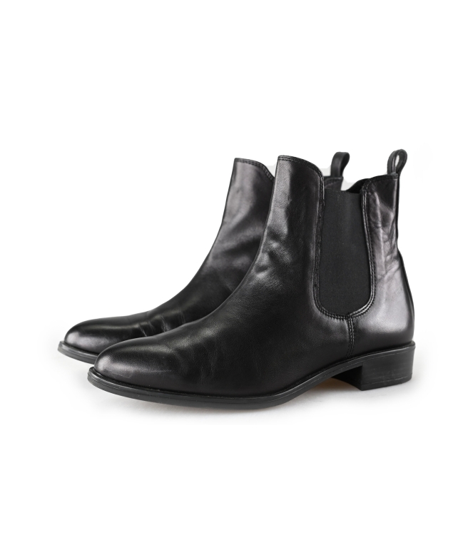 Unisa Chelsea Boots