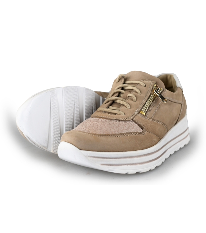 Omoda Sneakers