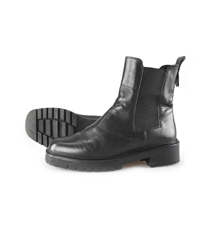 Tamaris Chelsea Boots