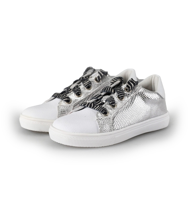 Ik Ke Sneakers