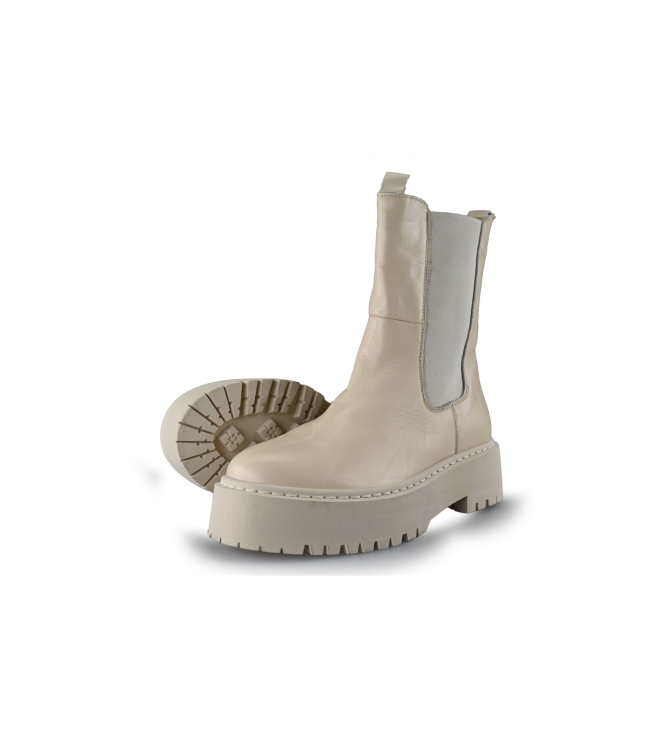 Ann Rocks Chelsea Boots