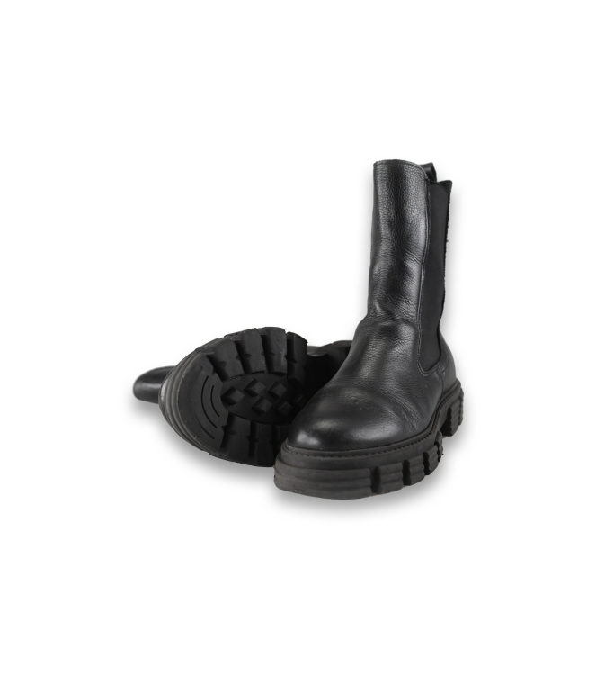 Lina Locchi Chelsea Boots