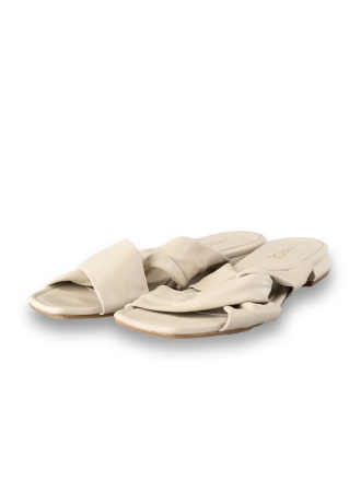  Mace Slippers 201322
 [MAAT] 39
 