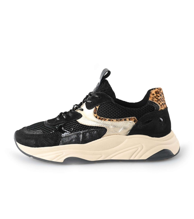 Lina Locchi Sneakers