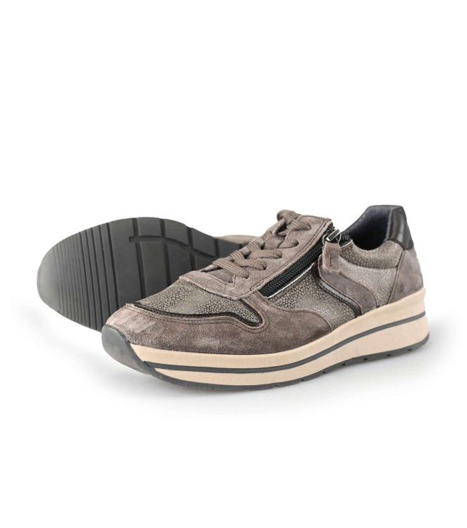 Sub55 Sneakers