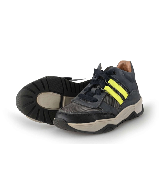 Ik Ke Sneakers