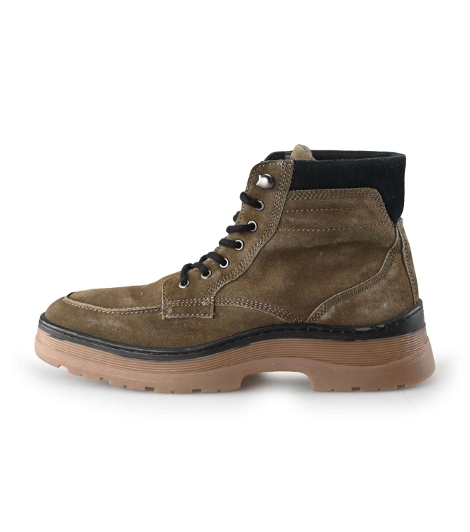 Outfielder Veterboots