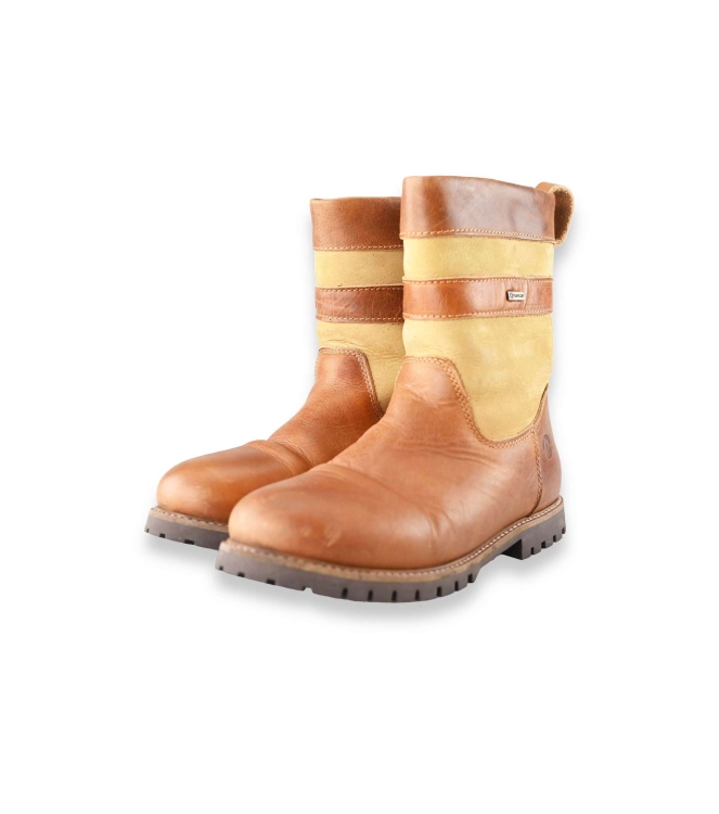Travelin Snowboots