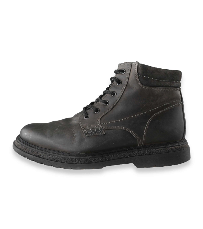 Outfielder Veterboots