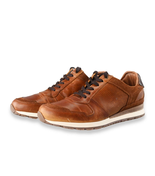 Travelin Sneakers