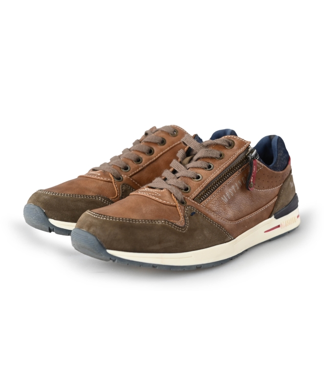 Mustang Sneakers