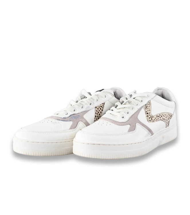 Maruti Sneakers