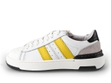 Ik Ke Sneakers