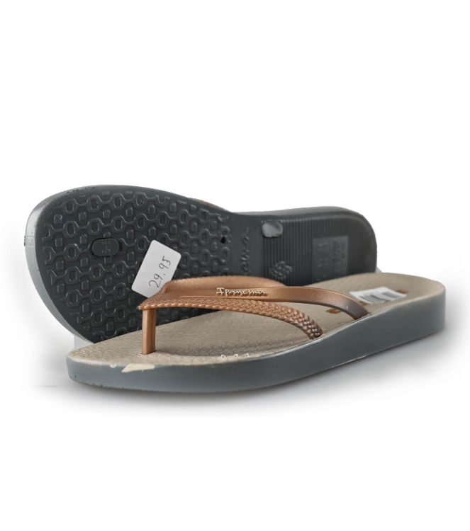 Ipamema Slippers