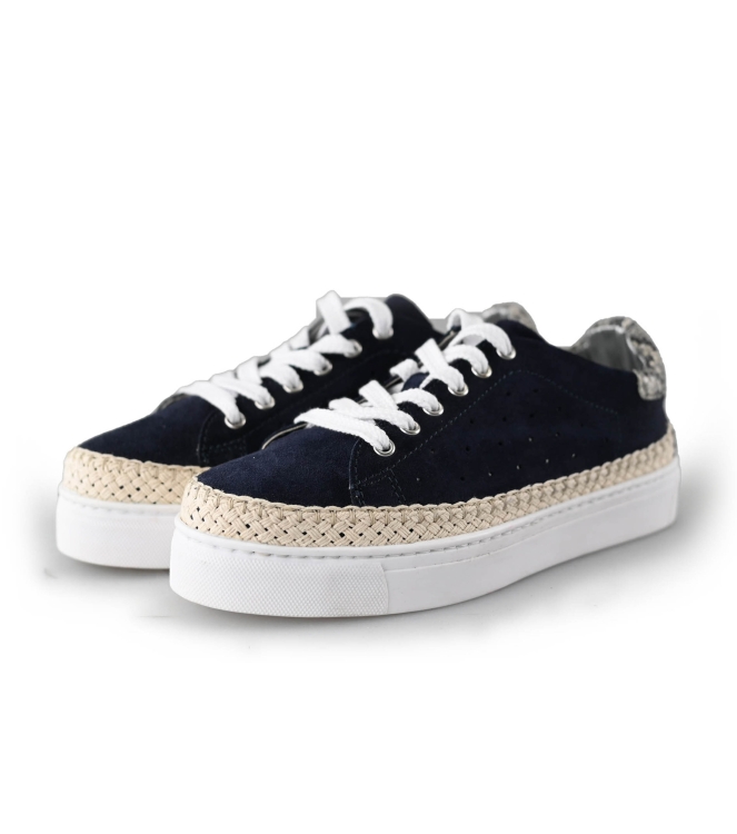 Flexible Sneakers