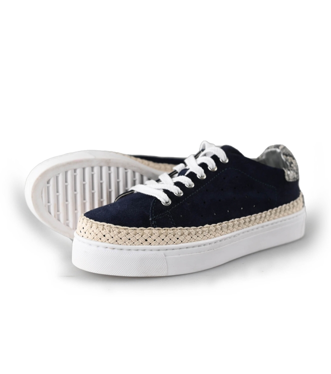 Flexible Sneakers