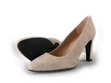 Lina Locchi Pumps