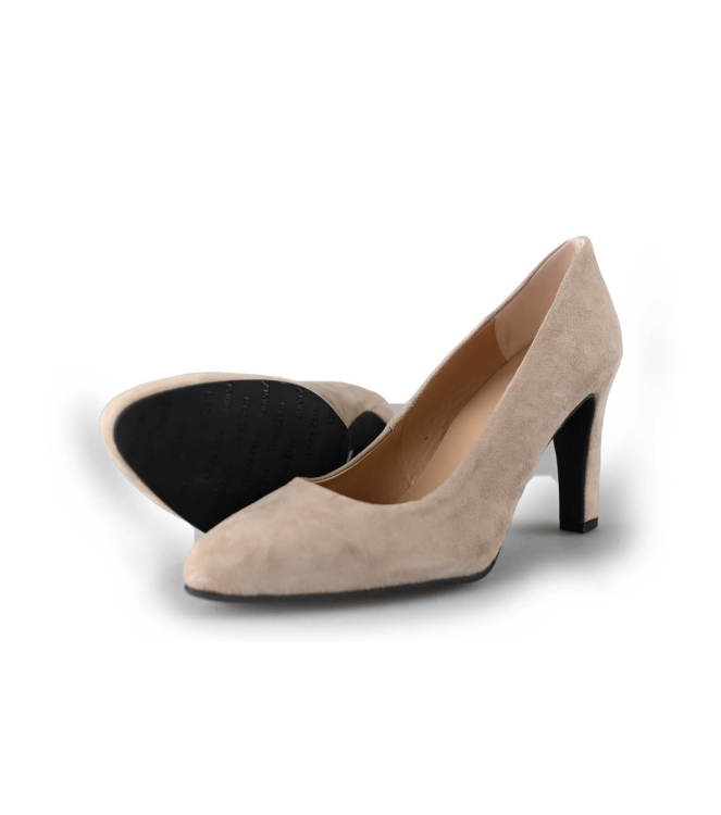 Lina Locchi Pumps