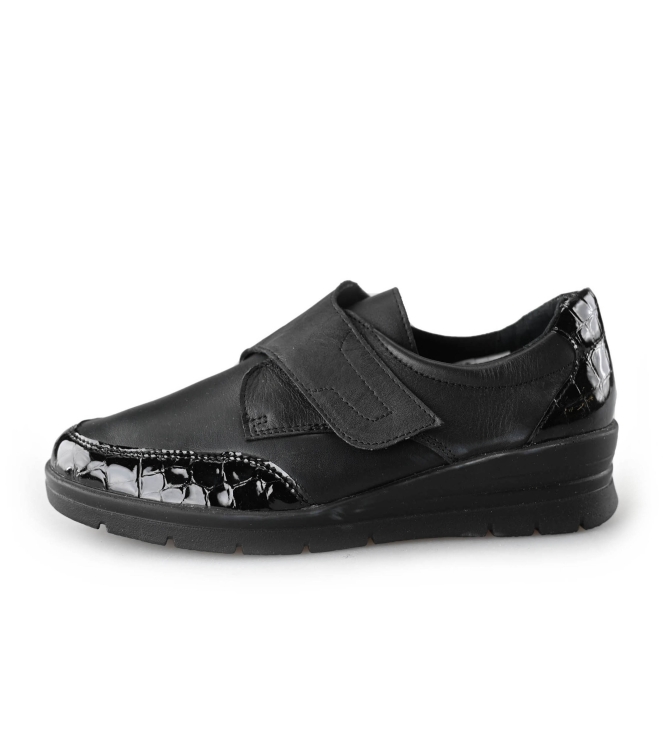 Feyn Sneakers