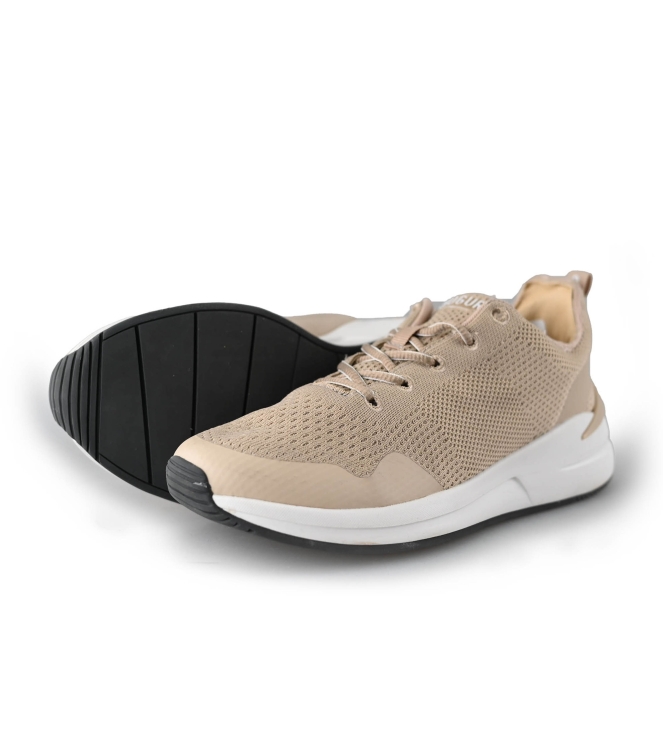 Shuguru Sneakers