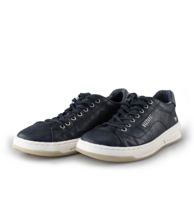 Mustang Sneakers