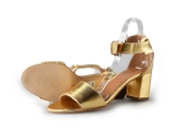 Lina Locchi Pumps