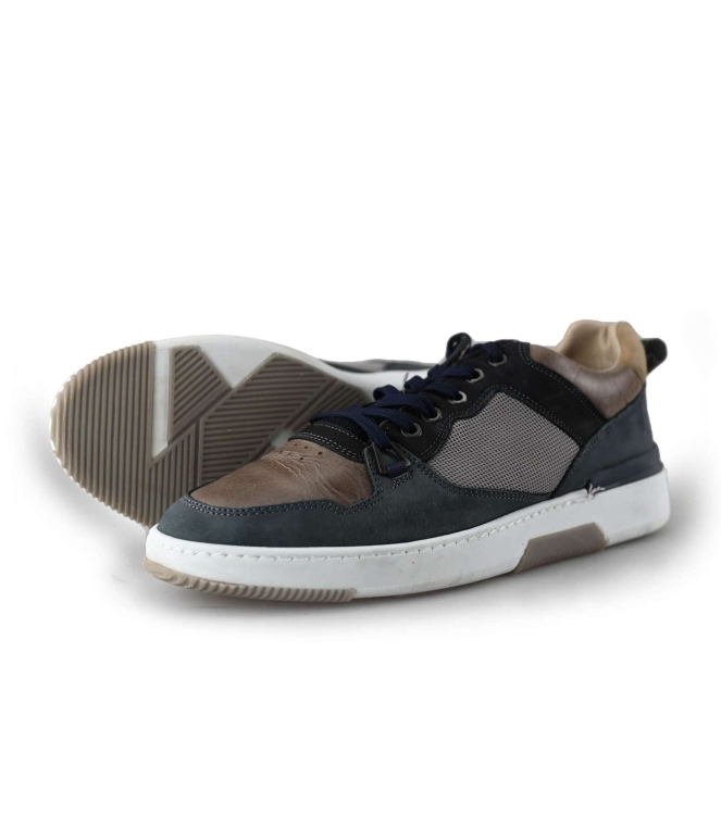 Subb Sneakers