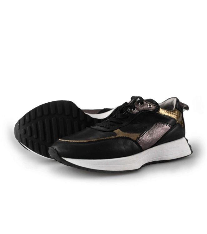 Sub55 Sneakers
