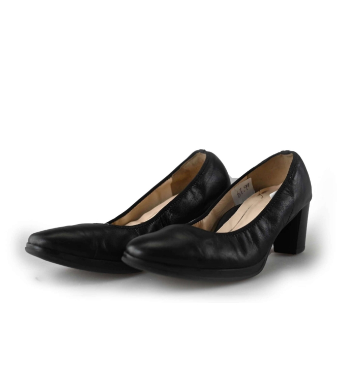 Ara Pumps
