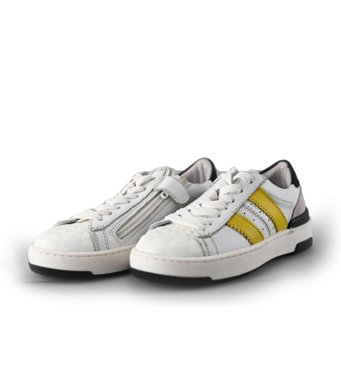 Ik Ke Sneakers