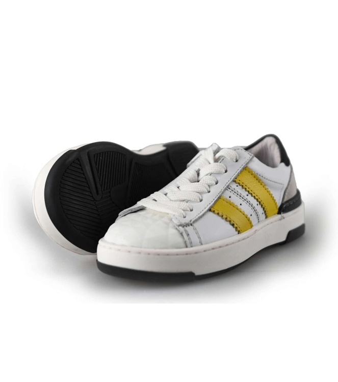 Ik Ke Sneakers