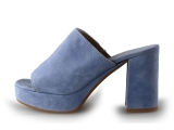 Lina Locchi Pumps