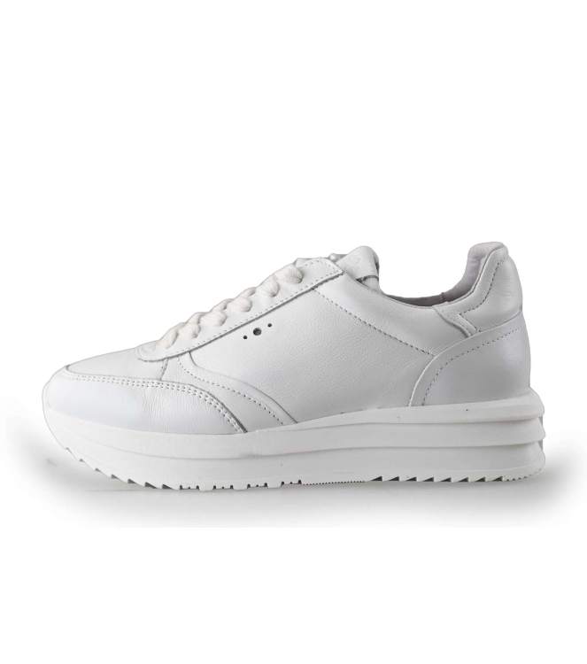 Aqa Sneakers