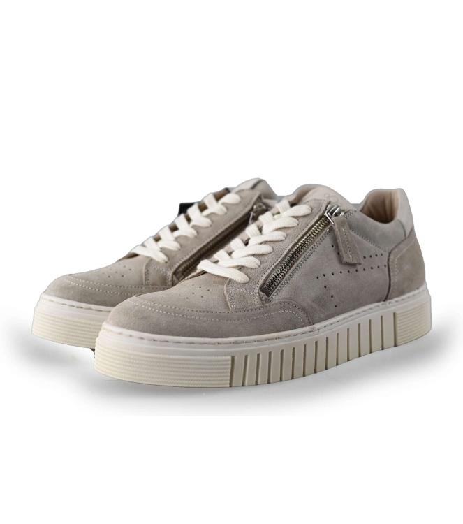Aqa Sneakers