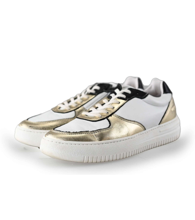 Giga Sneakers