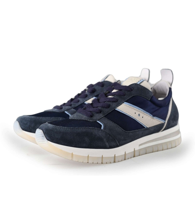 Aqa Sneakers