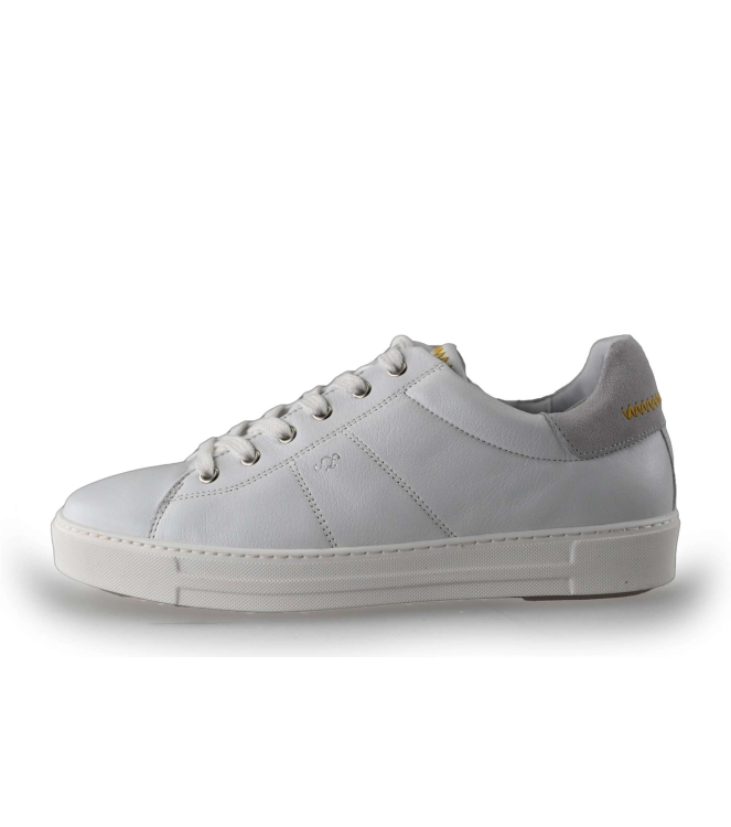 Aqa Sneakers
