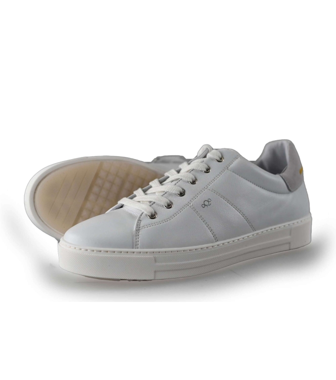 Aqa Sneakers