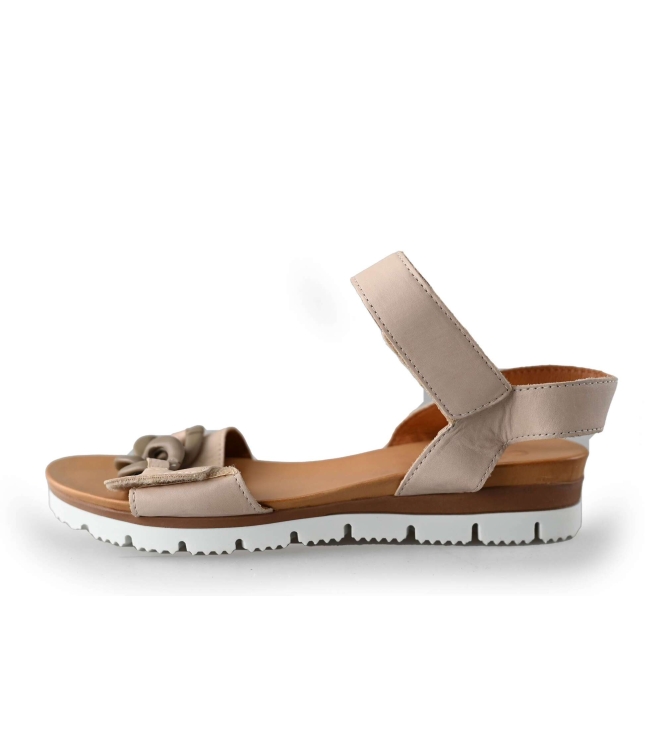 Aqa Sandalen