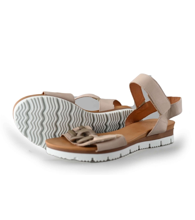 Aqa Sandalen