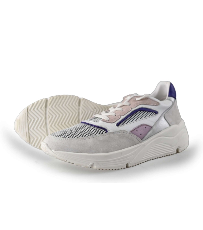 Giga Sneakers